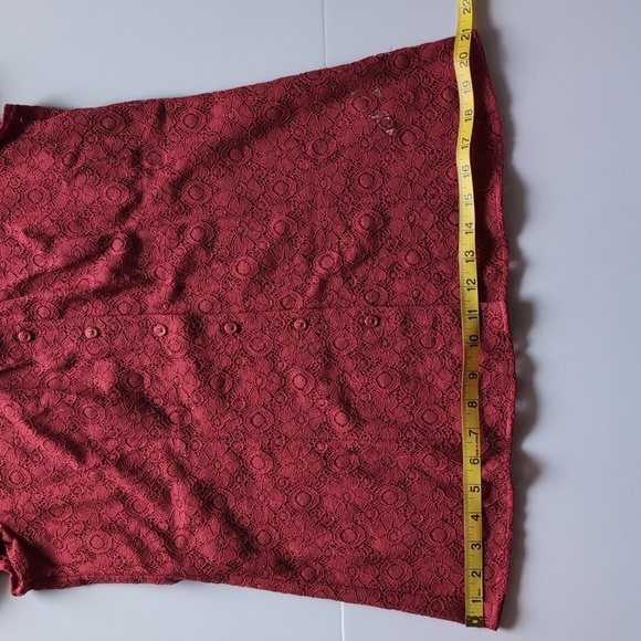 VanHeusen Studio Women's Lace Shirt - Picture 9 of 10